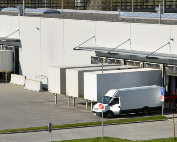 Entenda o conceito de Cross Docking e como implantar no seu negócio