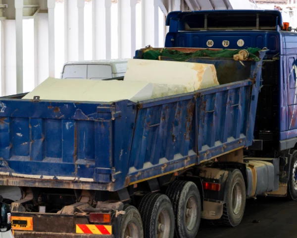 Saiba tudo sobre o Transporte de resíduos 